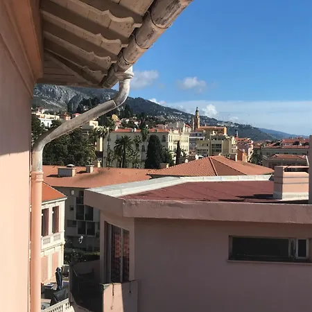Apartment Lumineux Sous Les Toits De Menton